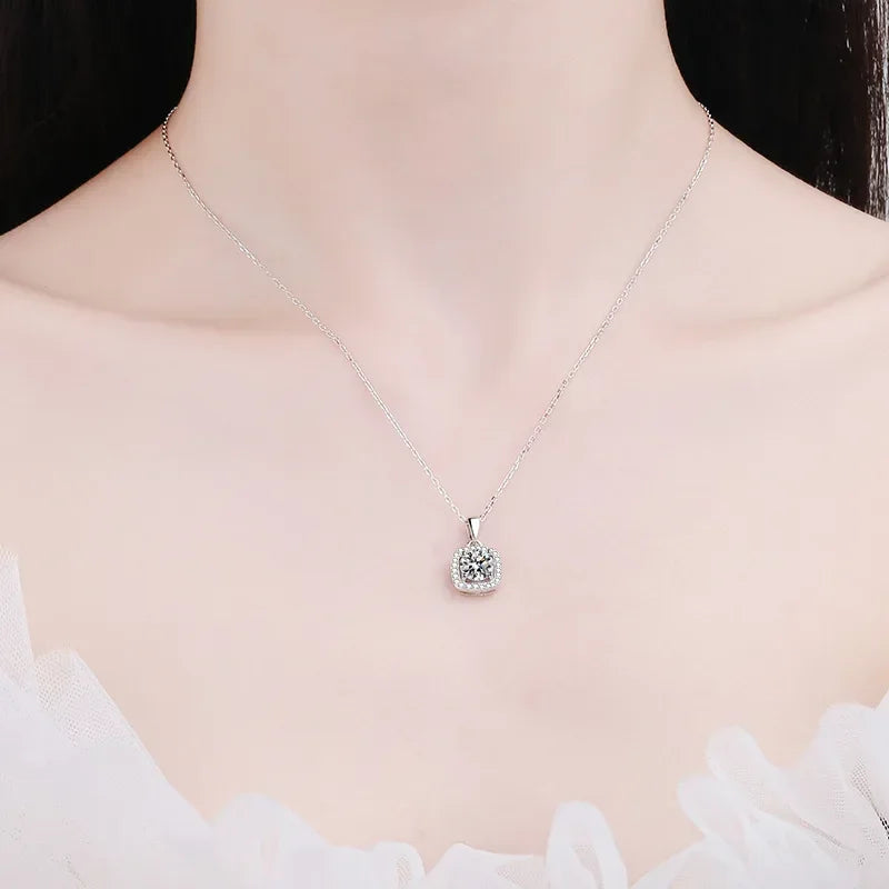 Necklaces Women Wedding Fine Jewelry 1CT Moissanite