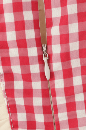 Bezauberndes kurzes Kleid