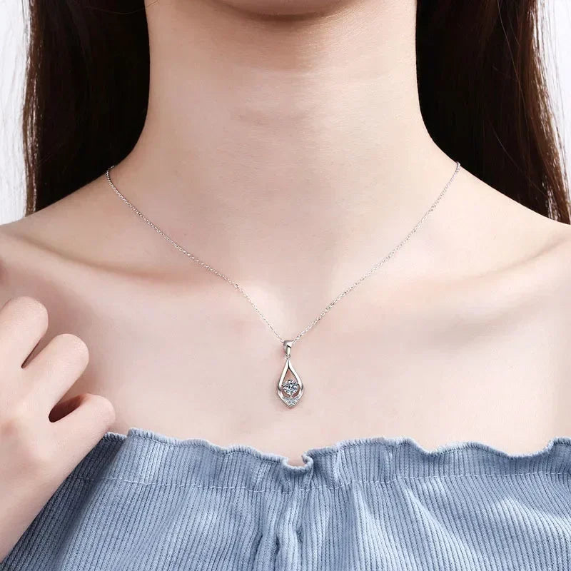 Necklaces Women Wedding Moissanite Diamond 0.5CT Pendant PT950